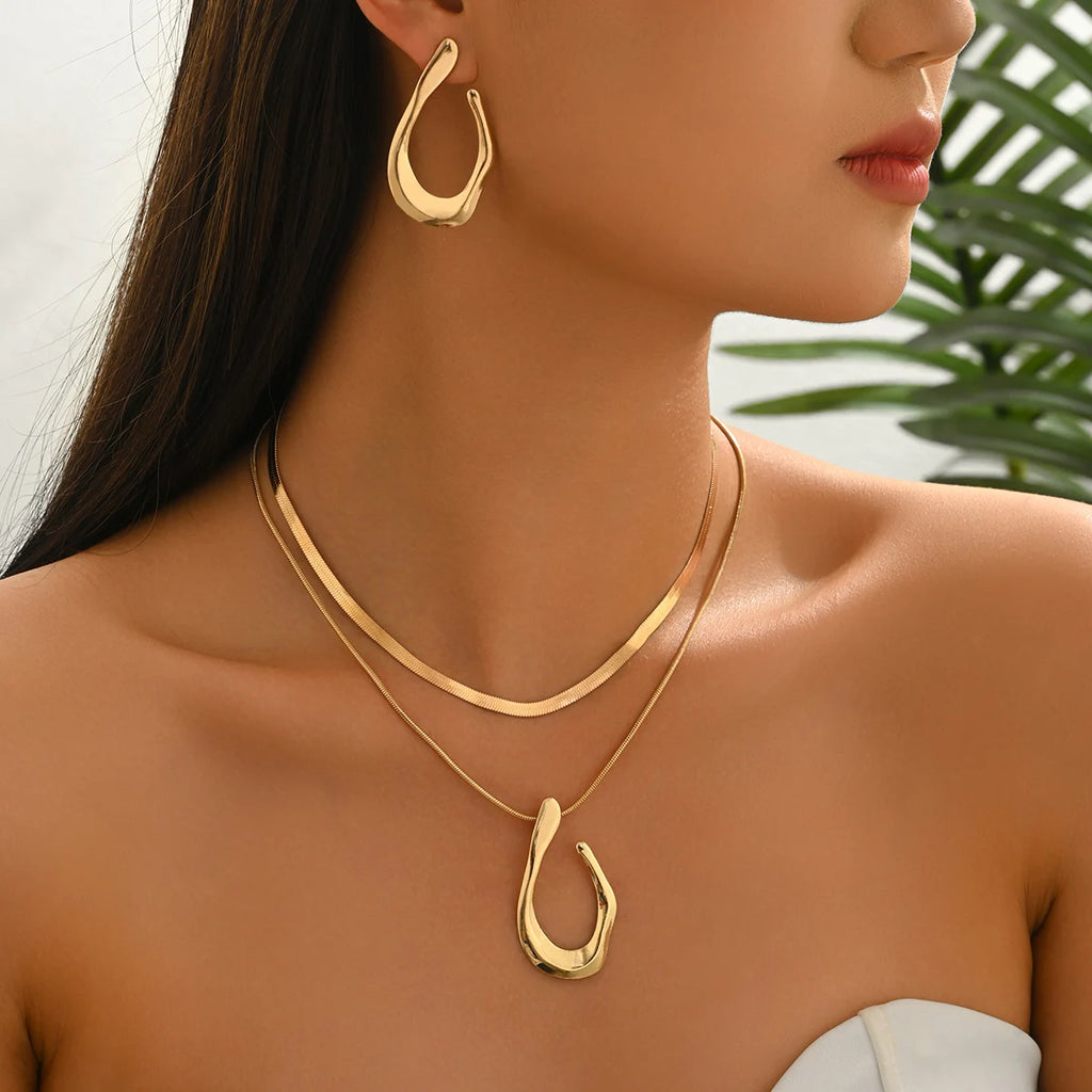 Gold Colored Geometric Necklace & Earring Set