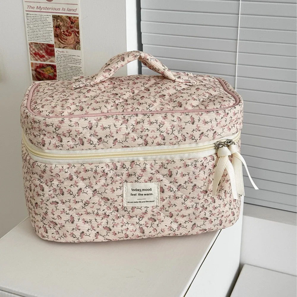 Vintage Floral Travel Cosmetic Bag Set