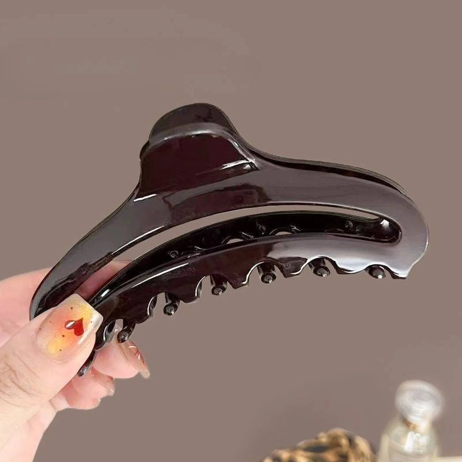 Retro Hair Claw Clips